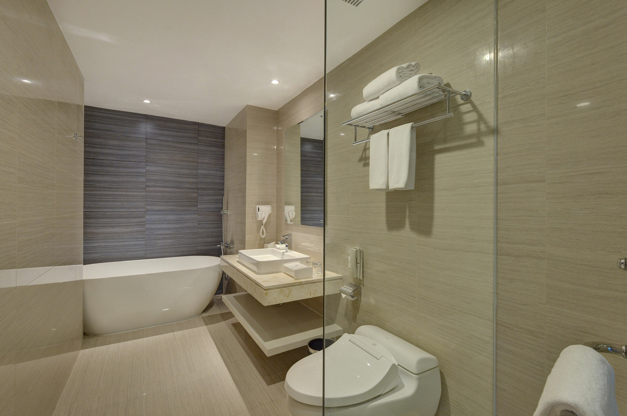 Platinum Adisucipto Hotel & Conference Center Kalasan Kültér fotó